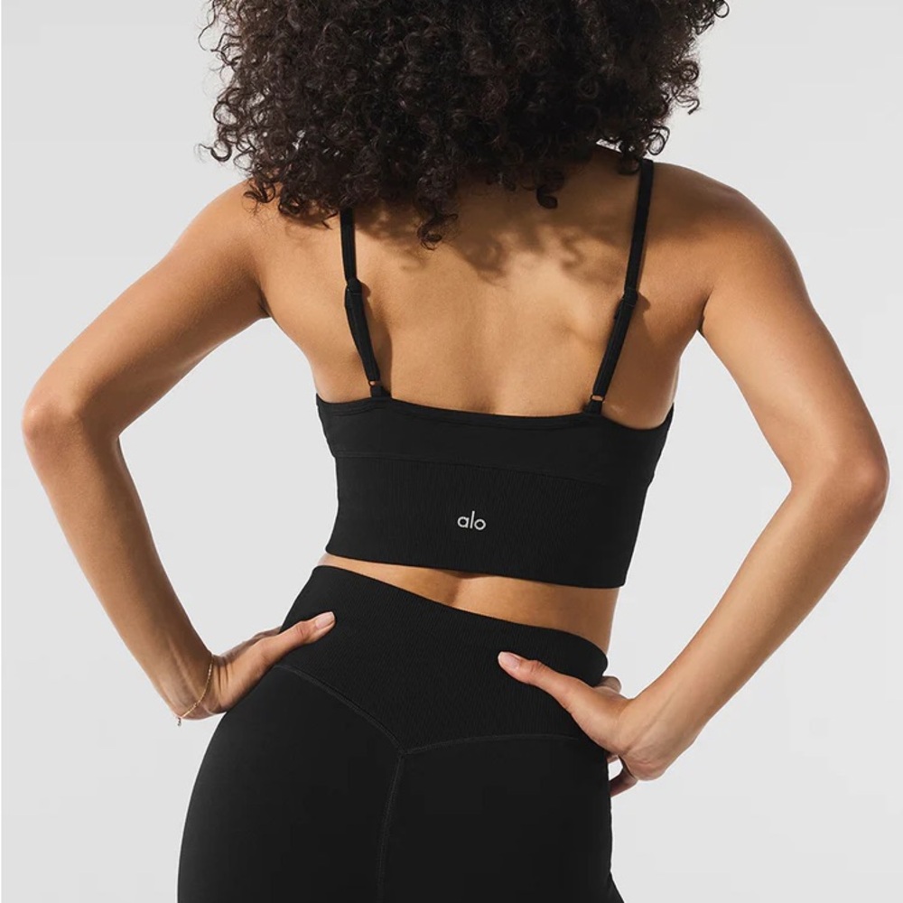 Alo Seamless Winter Warm Plush Delight Bra in Black